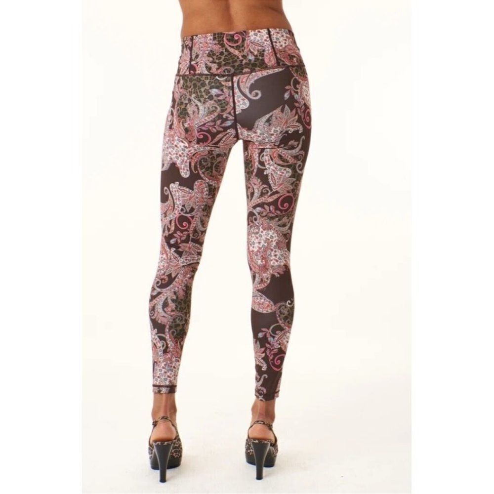 Robert Graham High waste‎ Leggings with Paisley and leopard print C15